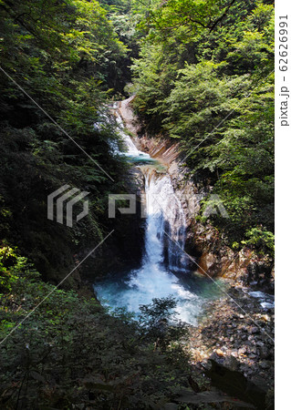 山梨県/ 西沢渓谷 七ツ釜五段の滝(七つ釜五段の滝) 山梨県/ 西沢渓谷 七ツ釜五段の滝(七つ釜五段の滝) 62626991
