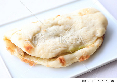 おいしいカルツォーネ 62634196