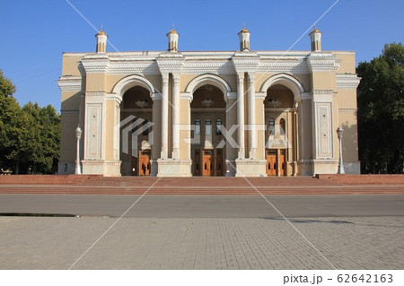 タシケントのナヴォイ劇場 62642163
