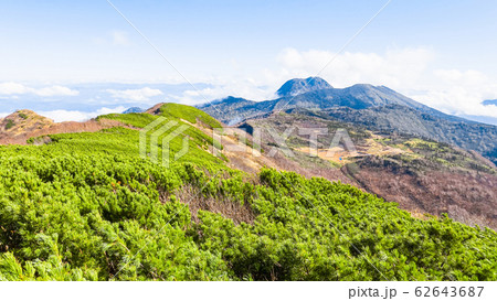 秋の火打山登山 (火打山から天狗の庭・妙高山を望む) 秋の火打山登山 (火打山から天狗の庭・妙高山を望む) 62643687