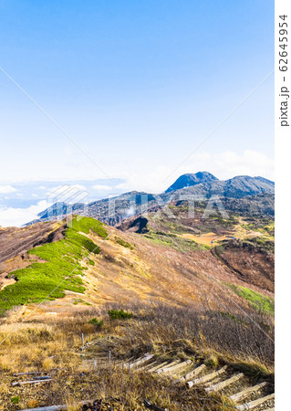 秋の火打山登山 (火打山から天狗の庭・妙高山を望む) 秋の火打山登山 (火打山から天狗の庭・妙高山を望む) 62645954