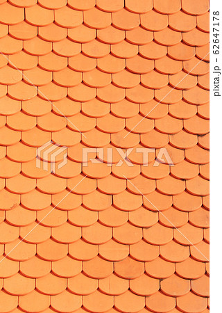 Clay roof tiles 62647178
