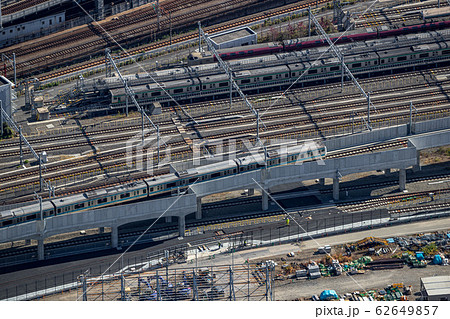 新しい線路を走る京浜東北線 新しい線路を走る京浜東北線 62649857