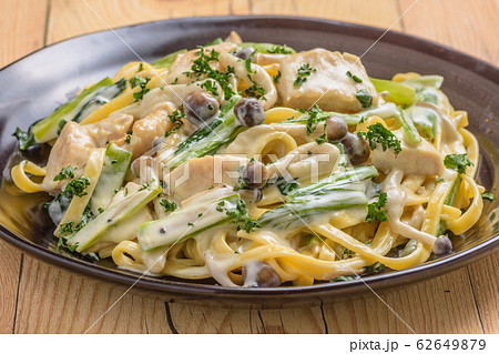 鶏肉のクリームパスタ 62649879