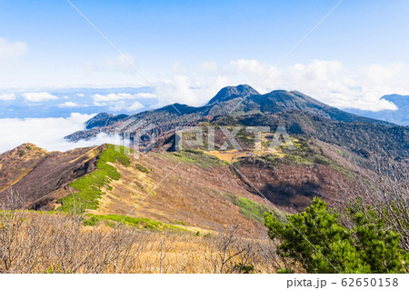 秋の火打山登山 （火打山から天狗の庭・妙高山を望む） 62650158