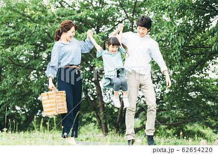 ファミリー 62654220