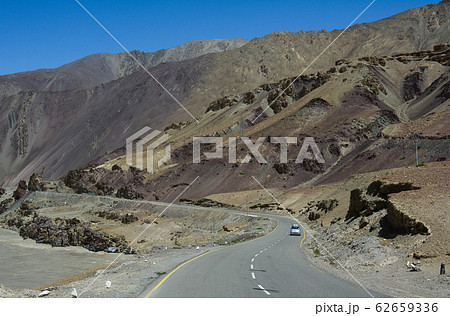 Mountain road of Ladakh, Northern India Mountain road of Ladakh, Northern India 62659336