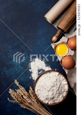 flour and eggs for baking 62664681