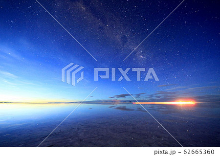ウユニ塩湖の星空 ウユニ塩湖の星空 62665360