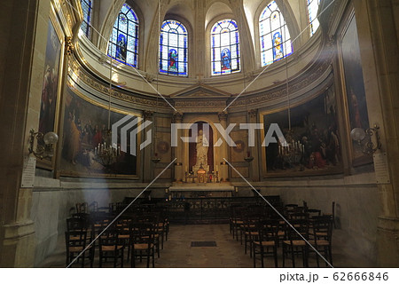 パリのサンテティエンヌ・デュモン教会(Eglise St-Etienne du Mont)  62666846