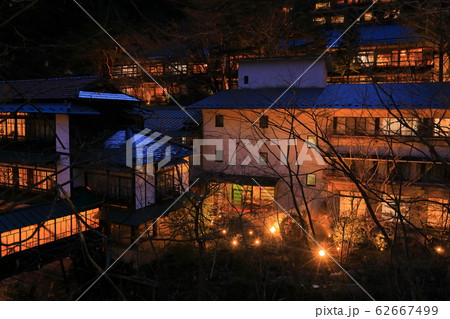 【群馬県】四万温泉　積善館の夜景 62667499