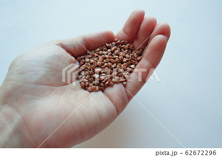 ソバの実 62672296