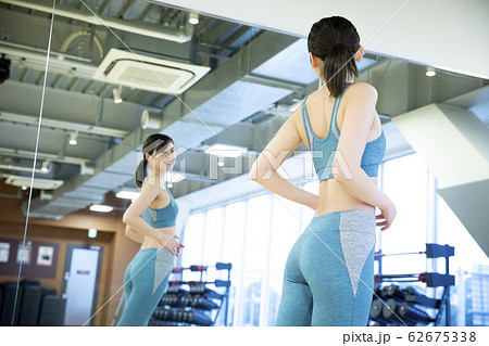 ジム　女性 62675338
