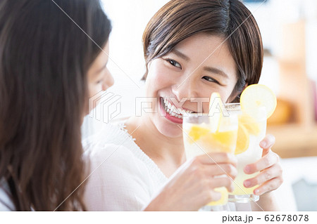 女子会　レモンサワー 62678078