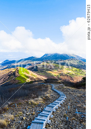 秋の火打山登山 (火打山から天狗の庭・妙高山を望む) 秋の火打山登山 (火打山から天狗の庭・妙高山を望む) 62679415