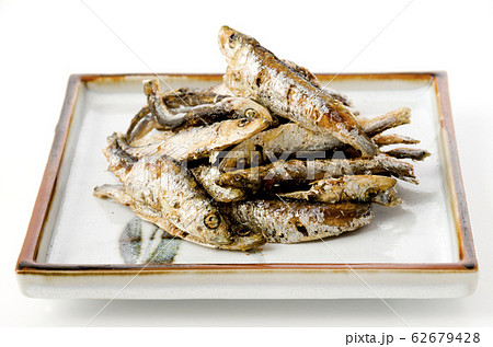 小魚の唐揚げ 小魚の唐揚げ 62679428
