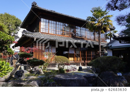 岡山県津山市の登録有形文化財「城東むかし町家（旧梶村家住宅）」：冬の風景 62683630