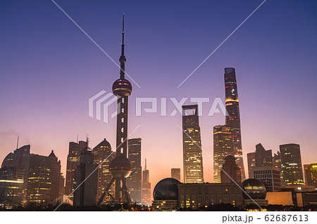 《上海》外灘の夜明け・陸家嘴の摩天楼 62687613