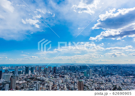 東京の都市風景 62690905