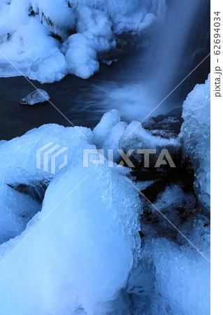 冬の薄衣の滝 冬の薄衣の滝 62694034