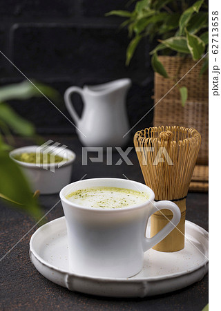 Green healthy matcha latte drink 62713658