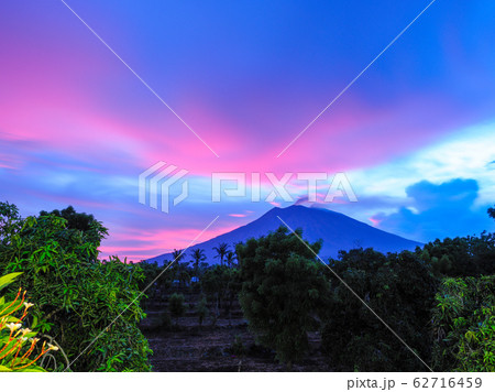 アグン山 62716459