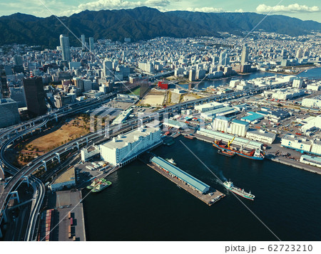 ポートターミナルの上空から 62723210