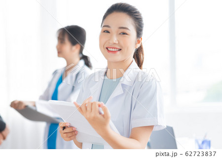 women, doctor, hospital, clinic women, doctor, hospital, clinic 62723837