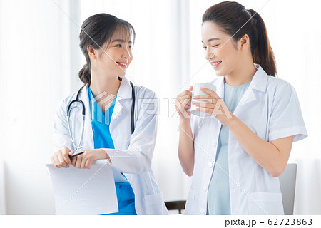 women, doctor, hospital women, doctor, hospital 62723863
