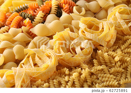 色々な種類のパスタ 色々な種類のパスタ 62725891