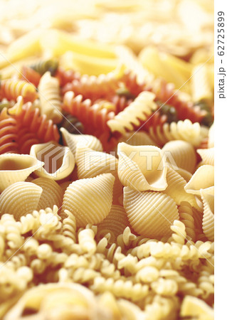 色々な種類のパスタ 62725899