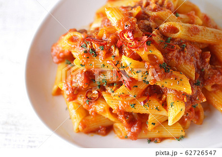 ショートパスタペンネのボロネーゼソース ショートパスタペンネのボロネーゼソース 62726547