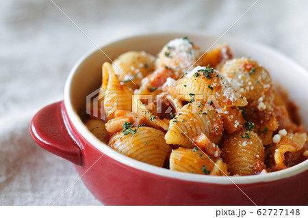 コンキリエのトマトソース添え 62727148