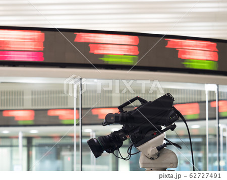 東京証券取引所　東証アローズの中継カメラ　 62727491