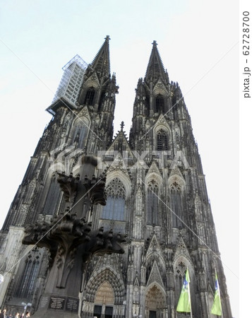 ドイツ　ケルン　ケルン大聖堂　全景 62728700