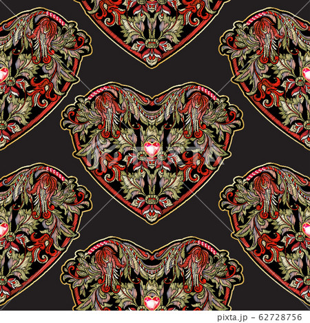 Embroidered love heart-shaped patch 62728756