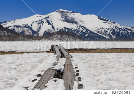春の下ノ大堀川橋と至仏山 春の下ノ大堀川橋と至仏山 62729091