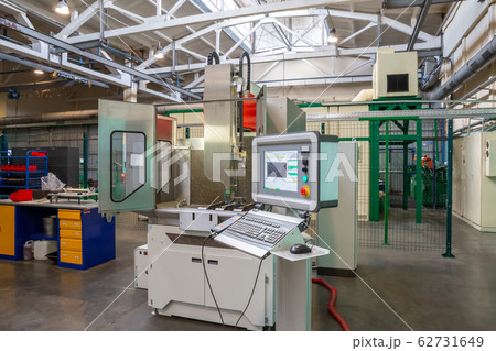 CNC machine for the production of bolts and 62731649