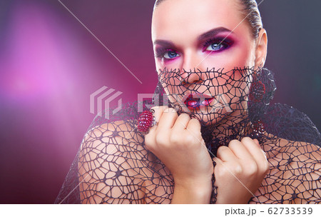 Beautiful woman 62733539