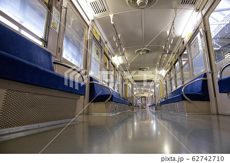 列車の中 62742710