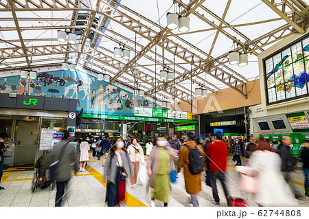 上野駅 中央改札の写真素材