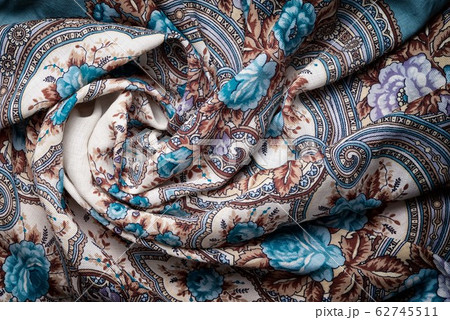Texture of pavlovo posad shawl, wavy folds of 62745511