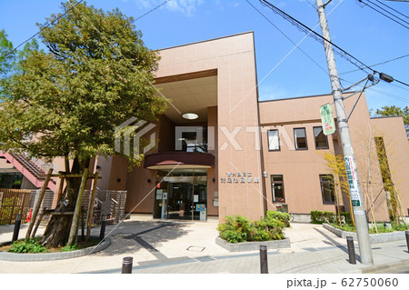 東京都大田区南千束　大田区立洗足池図書館 62750060