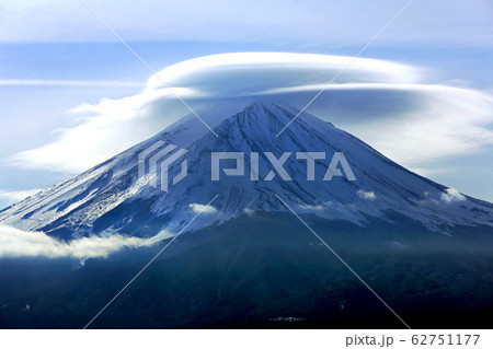 雲と富士山07の写真素材 [62751177] - PIXTA