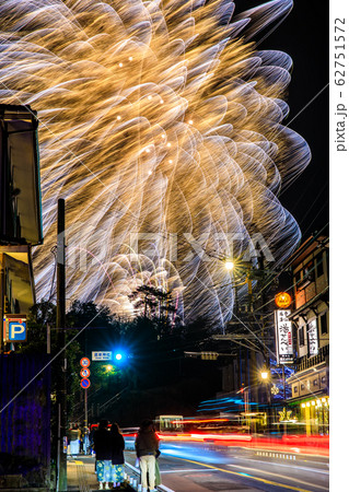 雲仙灯りの花ぼうろ花火の宴　【長崎県雲仙市】 62751572