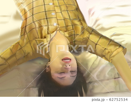 寝相が悪い女性 寝相が悪い女性 62752534