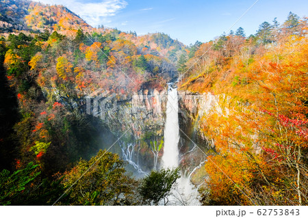 華厳の滝 (秋) 華厳の滝 (秋) 62753843