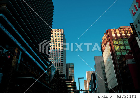 東京 冬の夕刻 京橋交差点付近 2020.02 a-3 シアン色 東京 冬の夕刻 京橋交差点付近 2020.02 a-3 シアン色 62755181