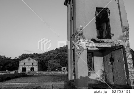 魚雷発射試験場跡　モノクロ　【長崎県東彼杵郡】 62758431