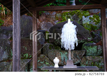 お祓い場所にある大幣と瓶子 お祓い場所にある大幣と瓶子 62758769